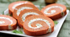 Rulada cu morcov si crema de branza