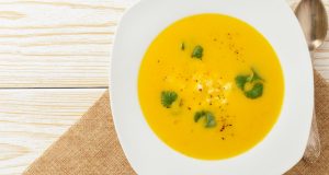 supa-crema de morcovi cu branza Feta