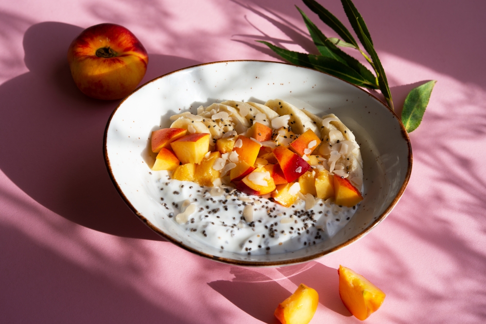 Budinca de chia cu piersici 